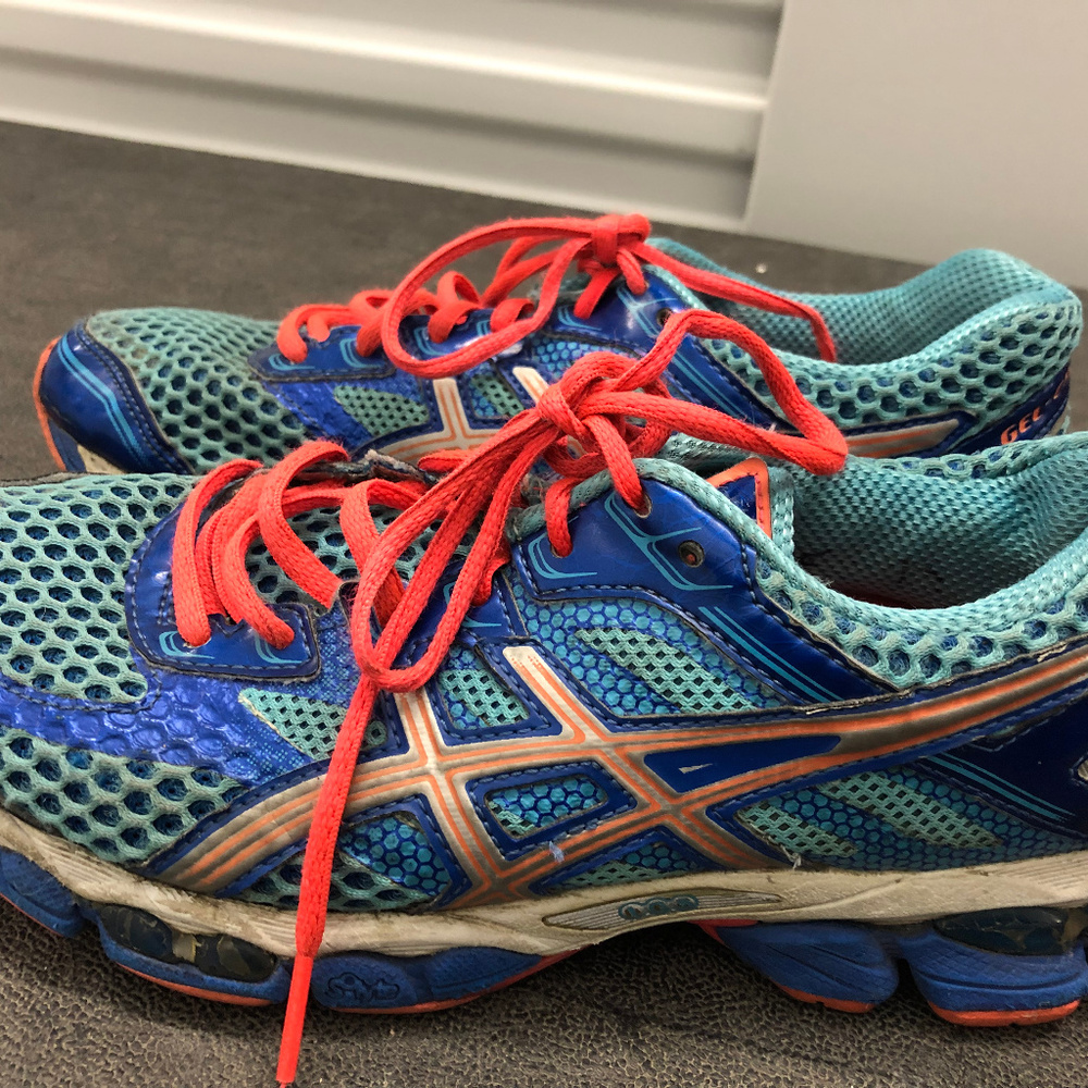 Asics Gel Cumulus 15 Women's Sneakers Size 7